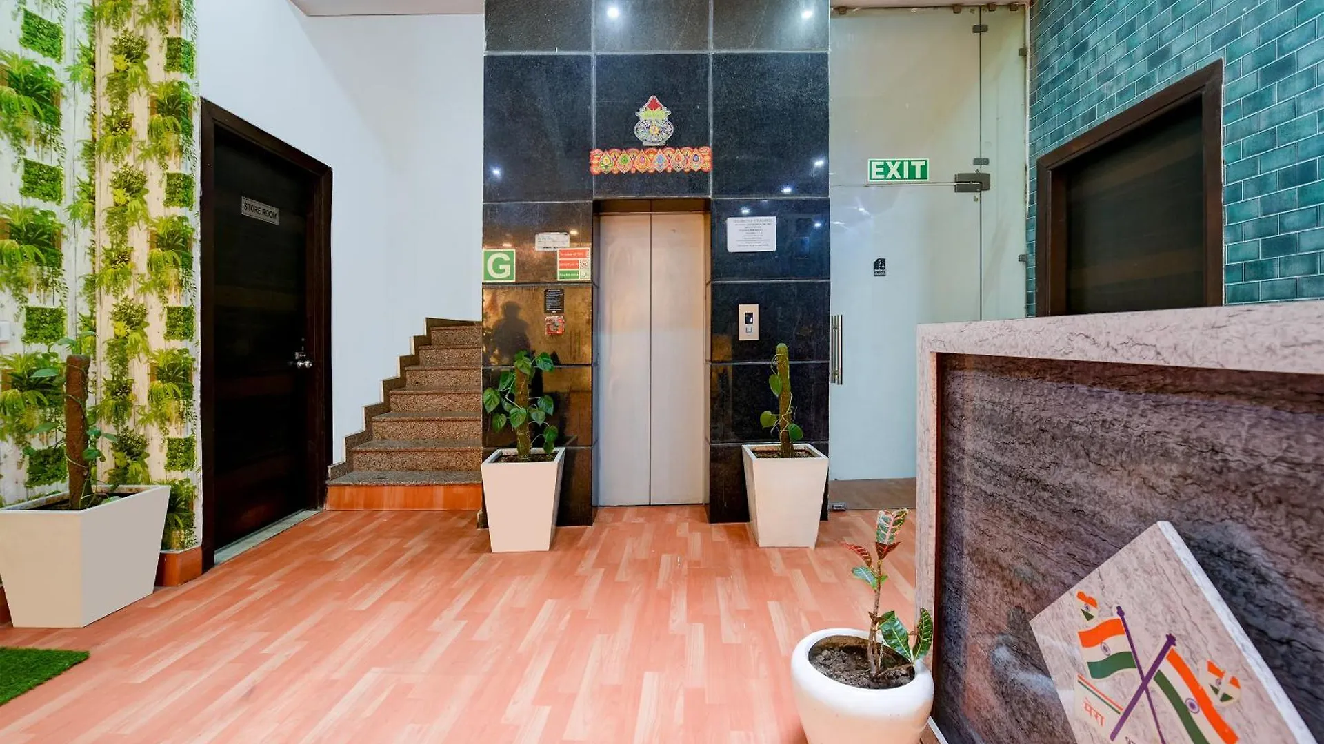 Hotel Skv Park Suites A Family Hotel Near Airport New Delhi