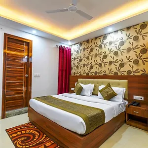 Hotel Urban Tree At Delhi Airport, Nuova Delhi