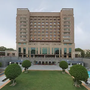 5* Otel Jaypee Vasant Continental