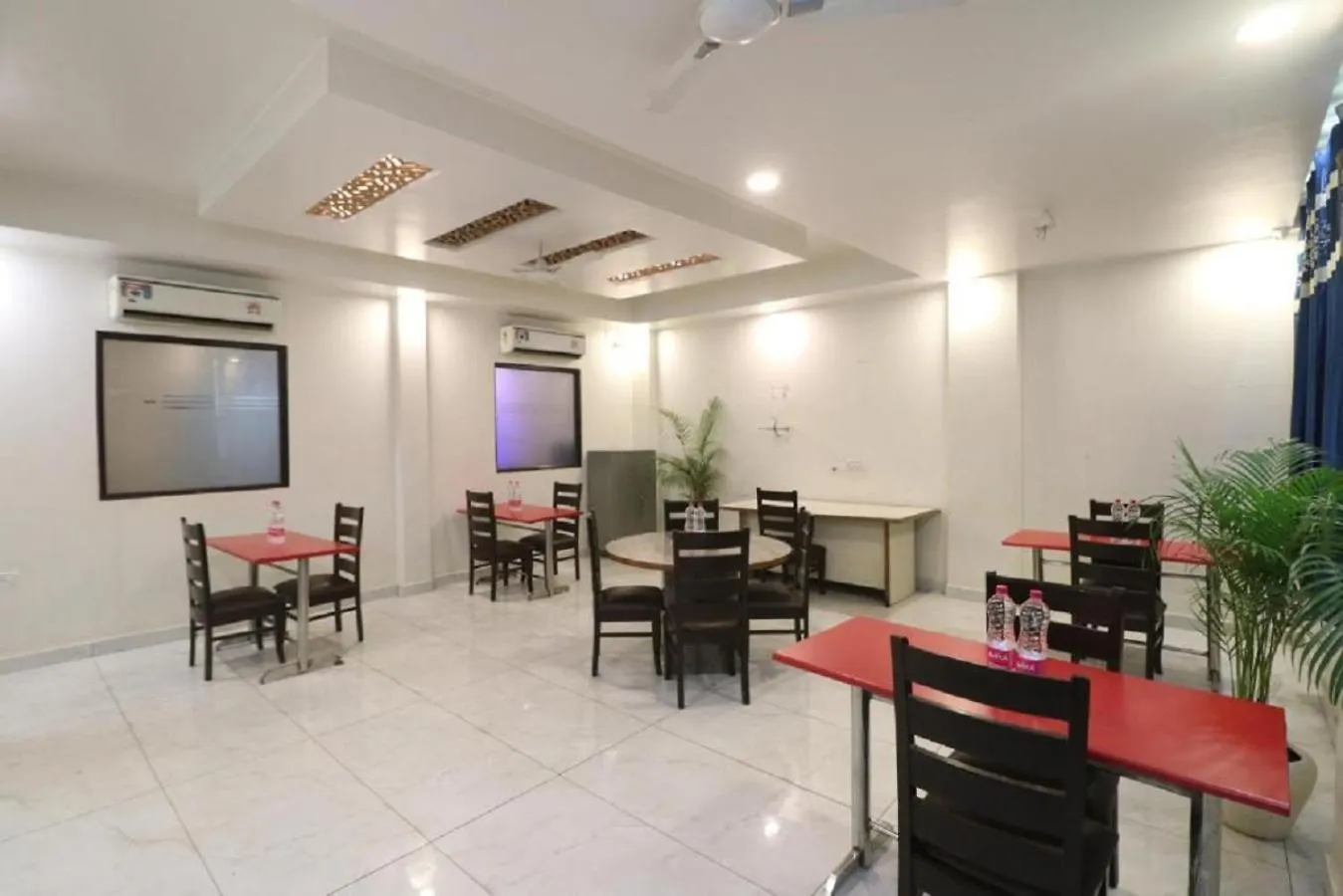 Hotel Skv Park Suites A Family Hotel Near Airport New Delhi India