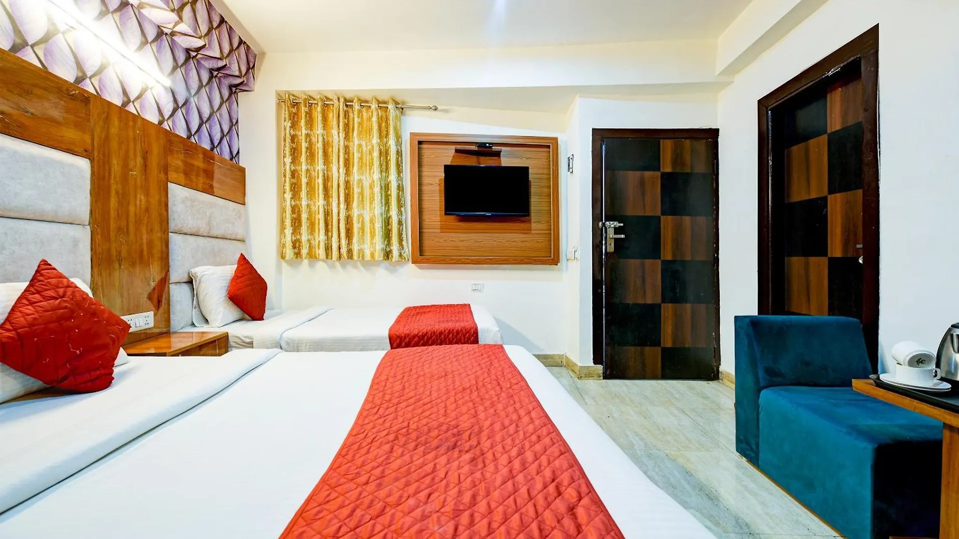 Hotel Skv Park Suites A Family Hotel Near Airport New Delhi 0*,
